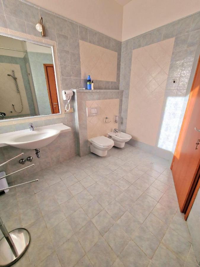 Sentieri Del Garda Bed and Breakfast Arco Exteriör bild